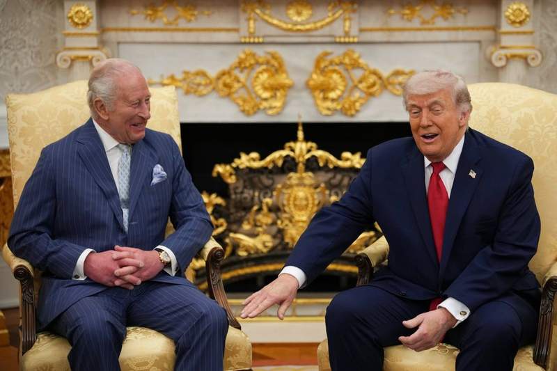 Image from: King hands prestigious award to British ambassador who left Washington role without explanation