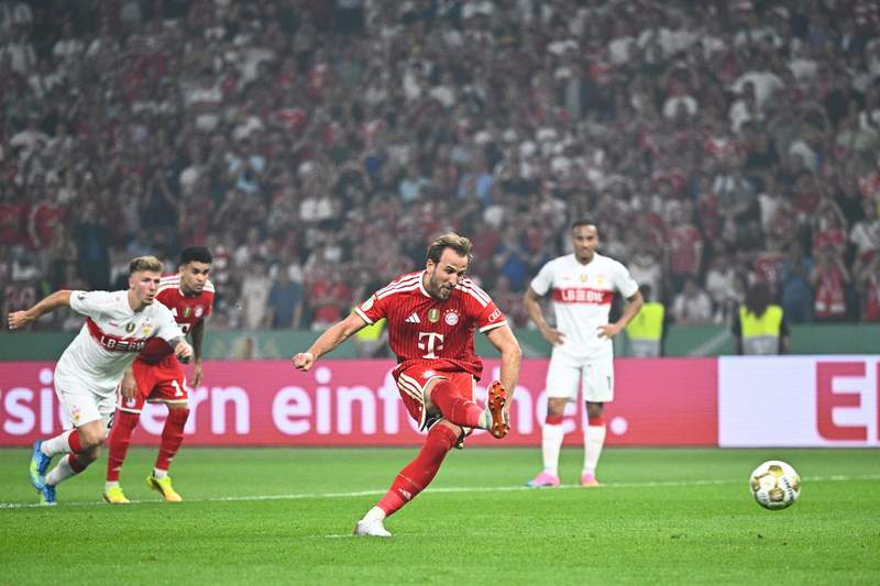 Image from: Bayern Munich win German Cup with 3-0 victory against Stuttgart