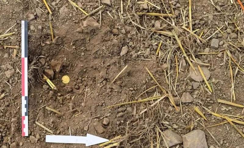 Image from: Archaeologists Unearth 141 Roman Gold Coins Worth $322,000 Inside a Forgotten Fortress