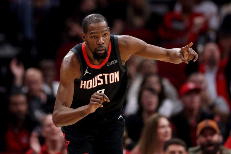 Image from: Kevin Durant’s historic All-NBA feat adds twist to Rockets future debate