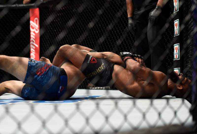 Image from: Georges St-Pierre stunned by Demetrious Johnson’s famous armbar lesson