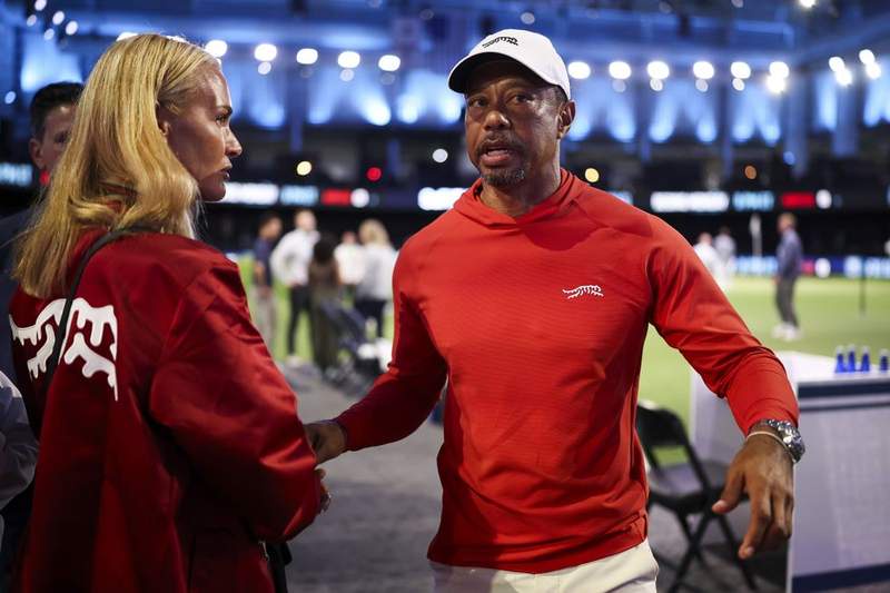 Image from: Tiger Woods suffers fresh golfing setback as icon leaves America again