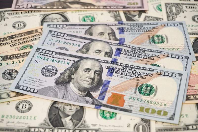 Image from: Donald Trump wants new $250 banknote to feature his arrest mugshot