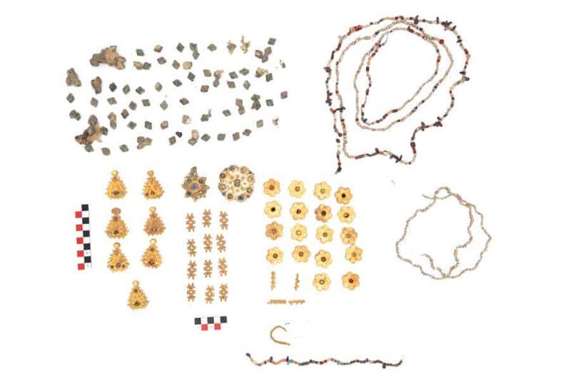 Image from: Archaeologists Just Unearthed a Well-Preserved 1,100-Year-Old Hoard of Gold Jewelry Along an Ancient Route in Saudi Arabia