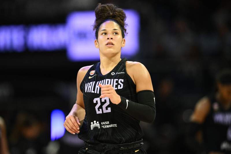 Image from: Veronica Burton ends WNBA drought untouched since Diana Taurasi in 2008