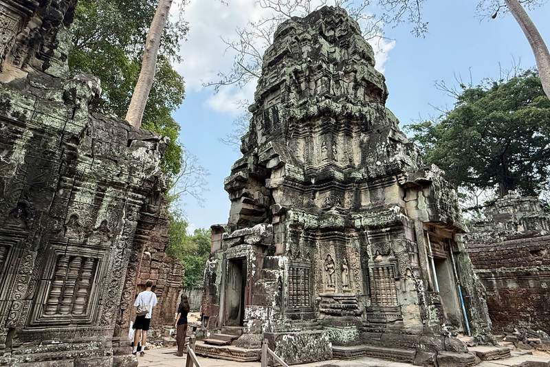 Image from: Why the impressive temples of Angkor Wat are eerily empty