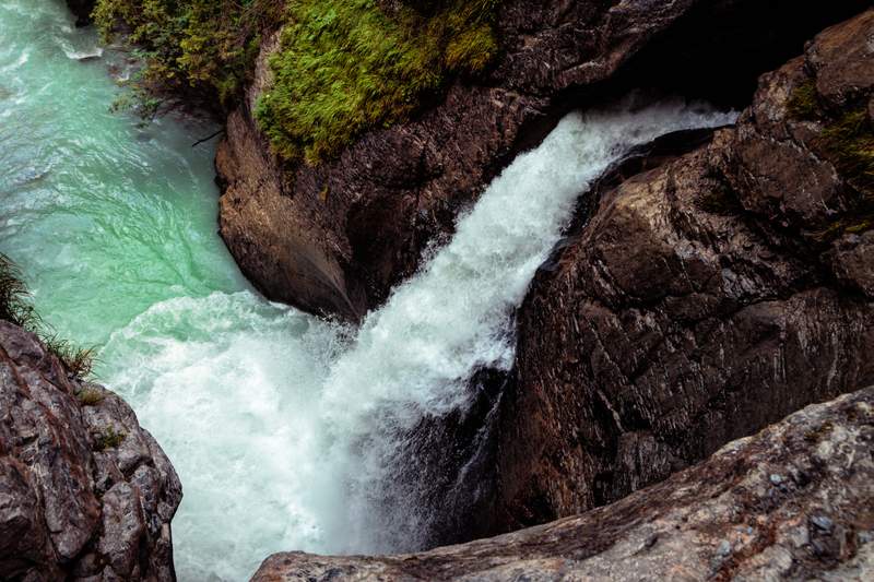 Image from: In Switzerland, this enchanting alpine valley, dotted with waterfalls, is a paradise for hikers (and it inspired Tolkien, Goethe and James Bond)