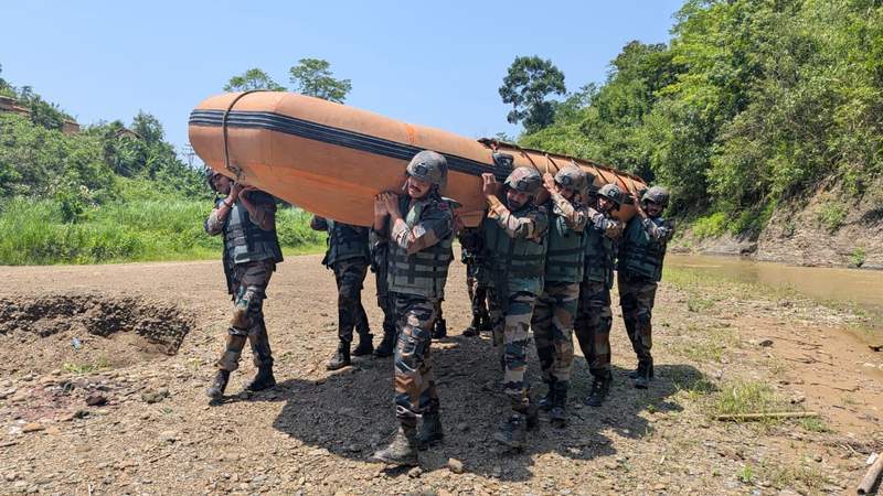 Image from: Assam Rifles conducts boatmanship training for monsoon operational preparedness in Mizoram