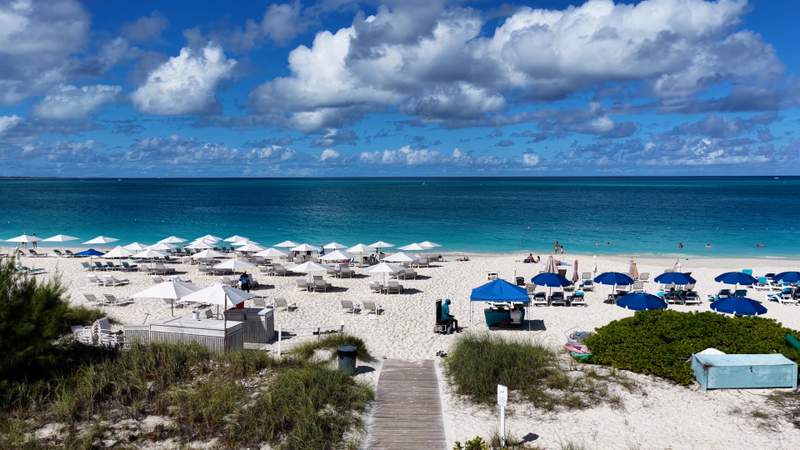 Image from: From the Caribbean to Oceania, these are the 5 cleanest beaches in the world that need to be on your travel list