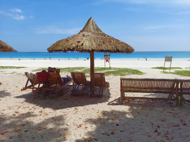 Image from: From the Caribbean to Oceania, these are the 5 cleanest beaches in the world that need to be on your travel list