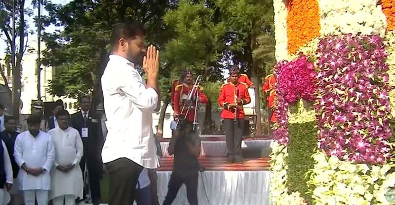 Image from: Revanth Reddy pays floral tribute at Martyrs Memorial on Telangana Statehood Day