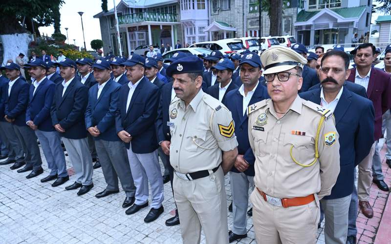 Image from: Ex-Servicemen in Police thank Himachal CM for honorary placement