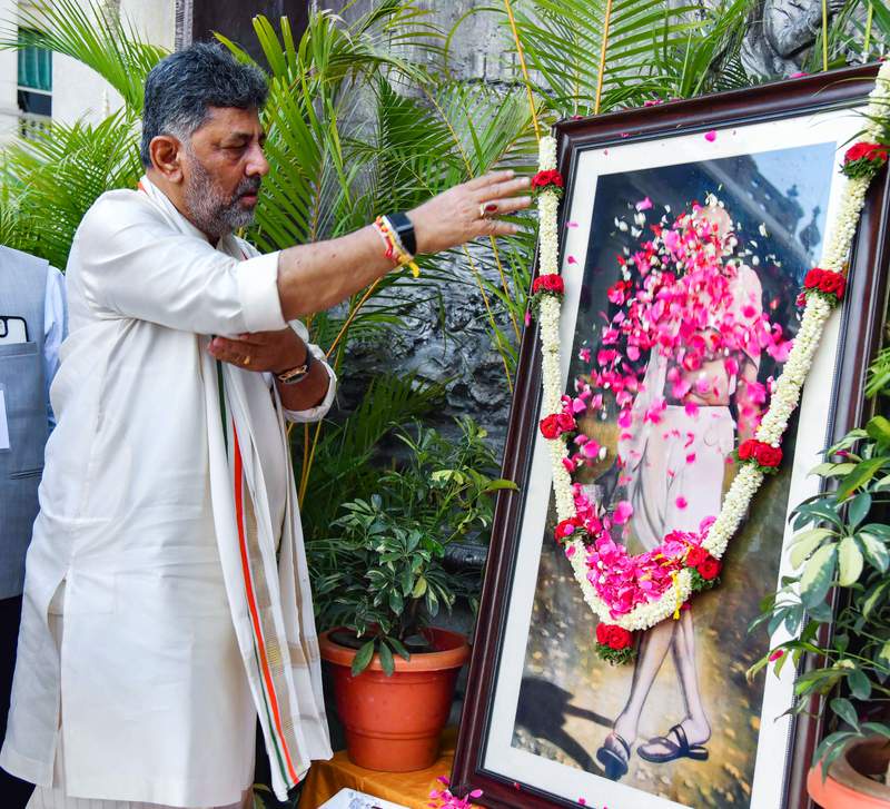 Image from: Shivakumar takes the helm as Karnataka CM, makes bold start with free bus passes for students