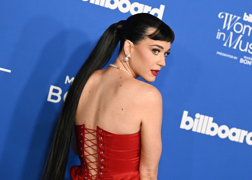 Katy Perry Rocked A Butterfly Back Tattoo & G-String On The Red Carpet