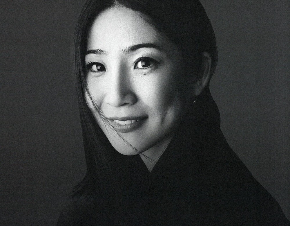 How to Nail a Flawless Glazed NoMakeup Look, Courtesy of Hiromi Ueda