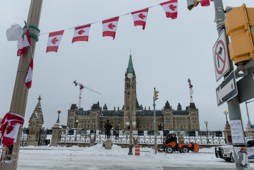 1.4 million Canadian adults report prolonged Covid-19 symptoms