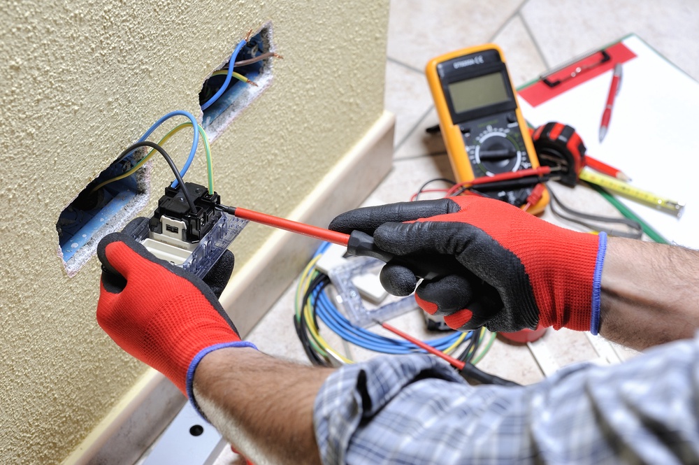 Hidden costs. kitchen renovation, Common Mistakes to Avoid When Working with Electrical Wiring