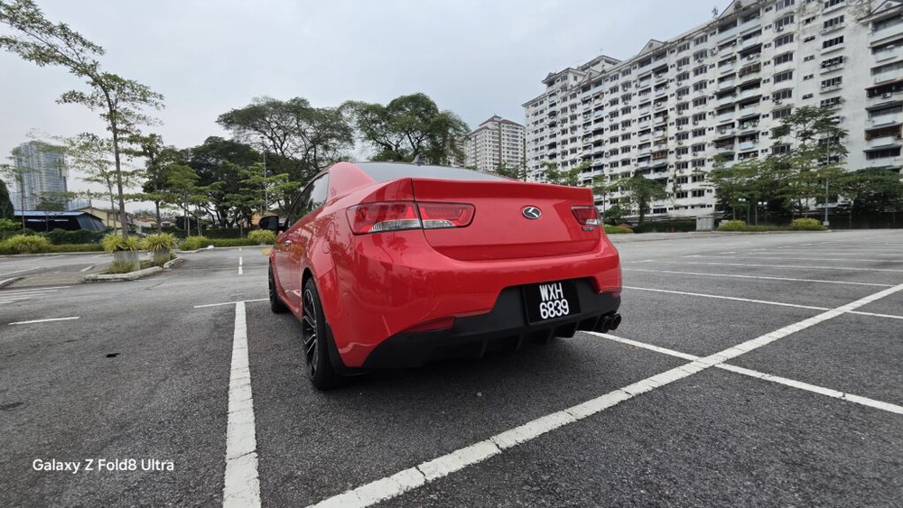 Image from: Samsung Galaxy Z Fold8 Ultra Review – Worthy Ultra Refinemments?
