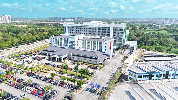 Hospital Pakar Regency di Johor kini memaparkan logo HMI Spark