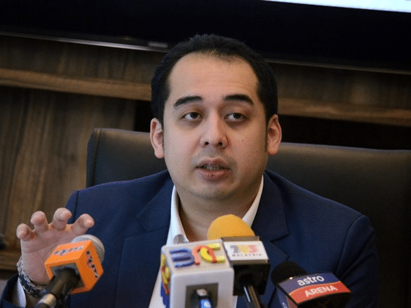 Image from: Najib and son win appeal to halt bankruptcy proceedings