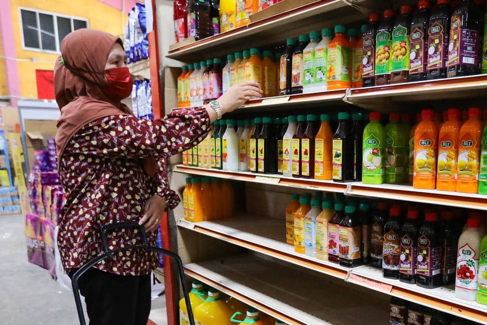 Image from: Urban, rural poverty require different solutions — Exco