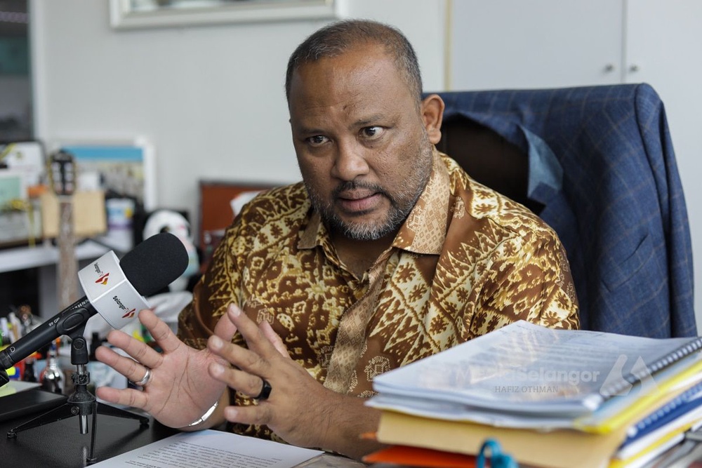 Image from: 产生微塑料堵塞沟渠 烟蒂如环境”毒瘤“