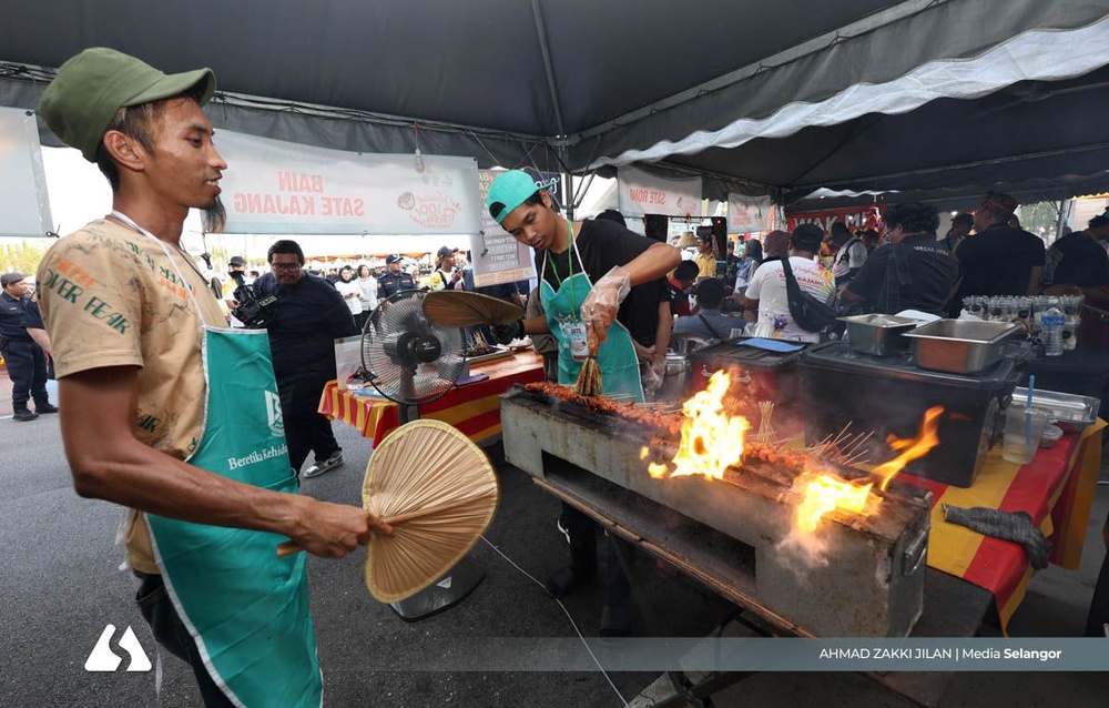 Image from: Merdeka Eve Celebration in Kajang tonight to feature 100,000 satay skewers among attractions