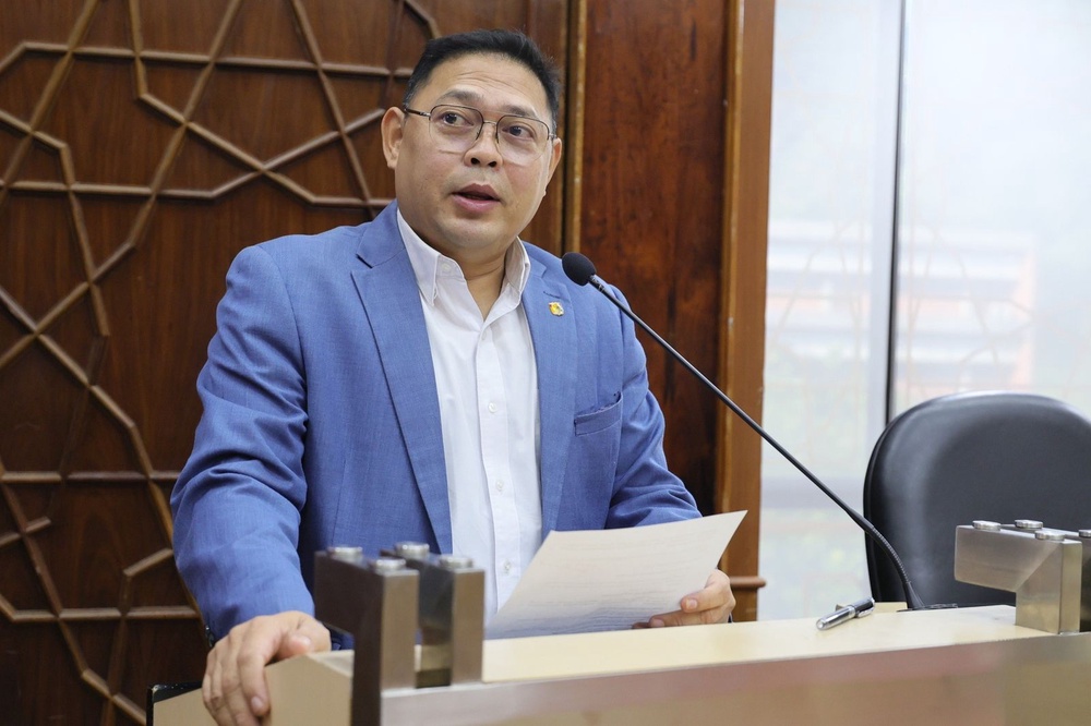 Image from: Perkukuh institusi keluarga tangani ketagihan media sosial