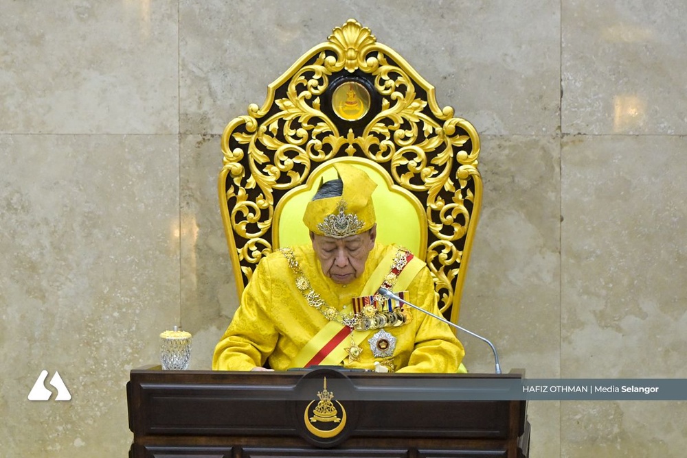 Image from: Selangor State Legislative Assembly opens with Royal ceremony graced by Sultan