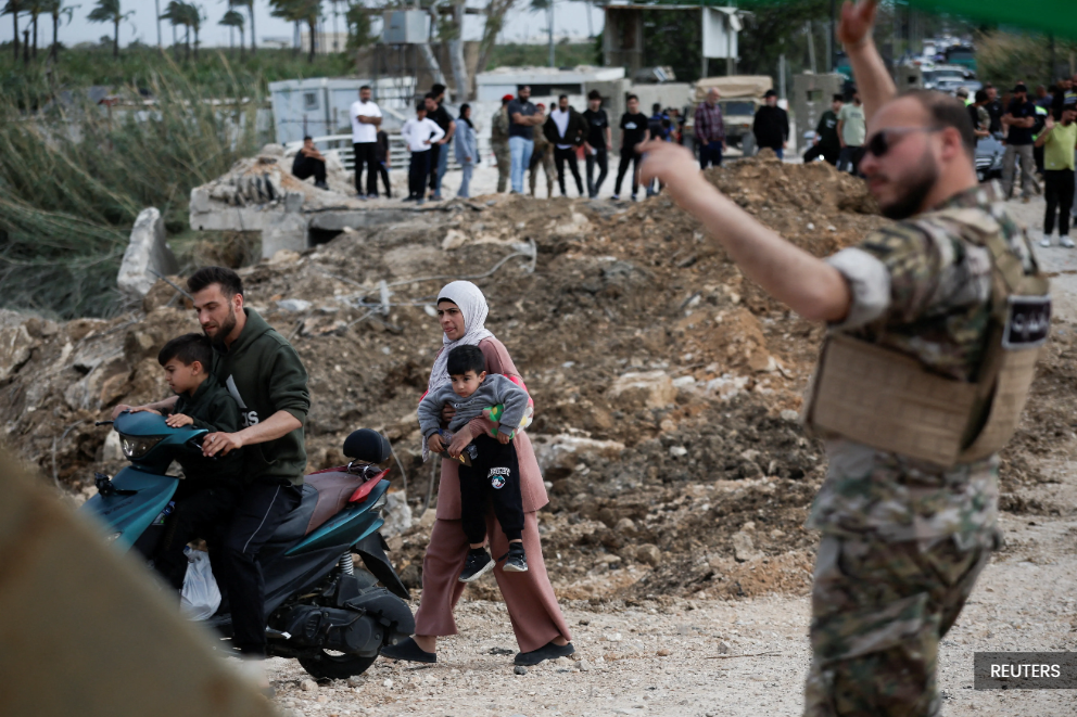 Image from: Lebanese return home as ceasefire with Israel mostly holds