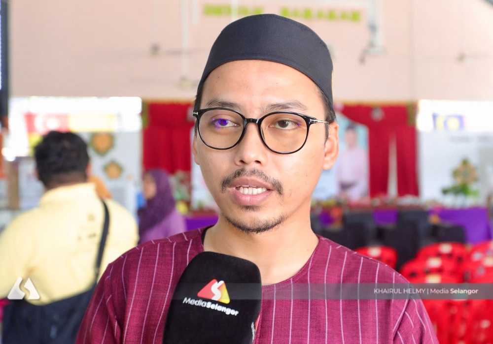 Image from: Insentif haji RM1,500: Jemaah DUN Sungai Air Tawar syukur, manfaat bantuan ke Tanah Suci