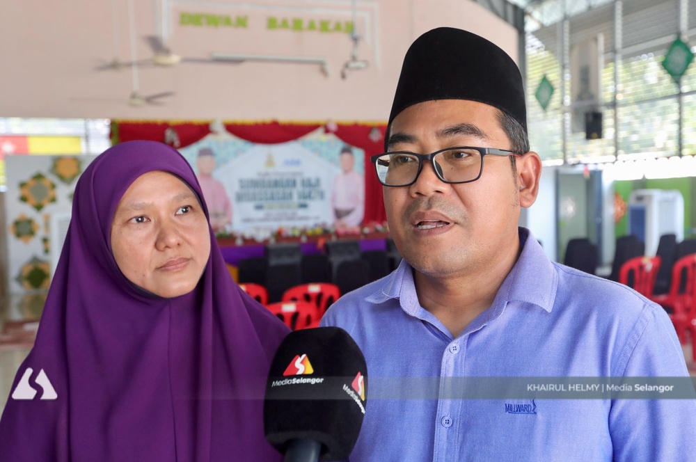 Image from: Insentif haji RM1,500: Jemaah DUN Sungai Air Tawar syukur, manfaat bantuan ke Tanah Suci
