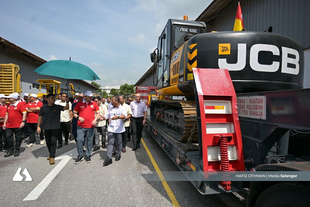 Image from: Raja Muda berkenan rasmi Kompleks Ibu Pejabat JKR Selangor