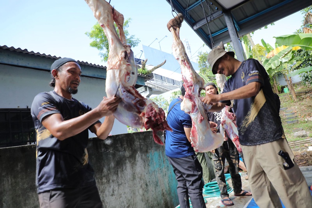 Image from: MB sertai ibadah korban Aidiladha bersama penduduk Klang Gate