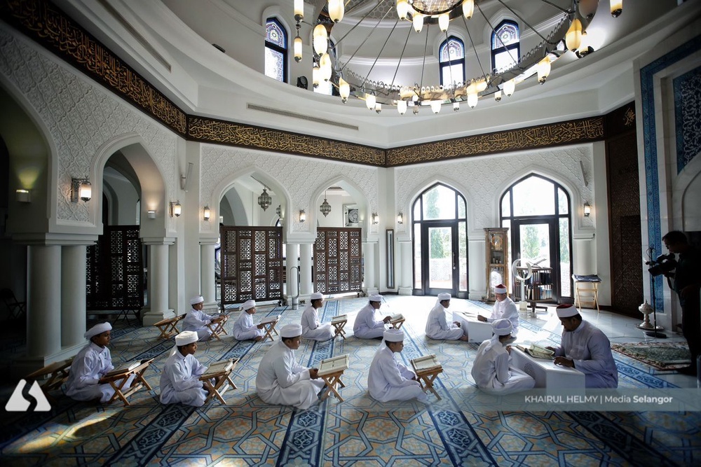 Image from: Pengajian tahfiz di Istana Alam Shah lahir huffaz cemerlang, seimbang