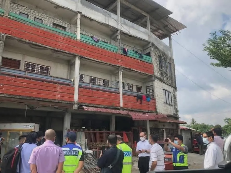 Image from: Selangor tegas roboh penempatan haram, tiada kompromi - MB