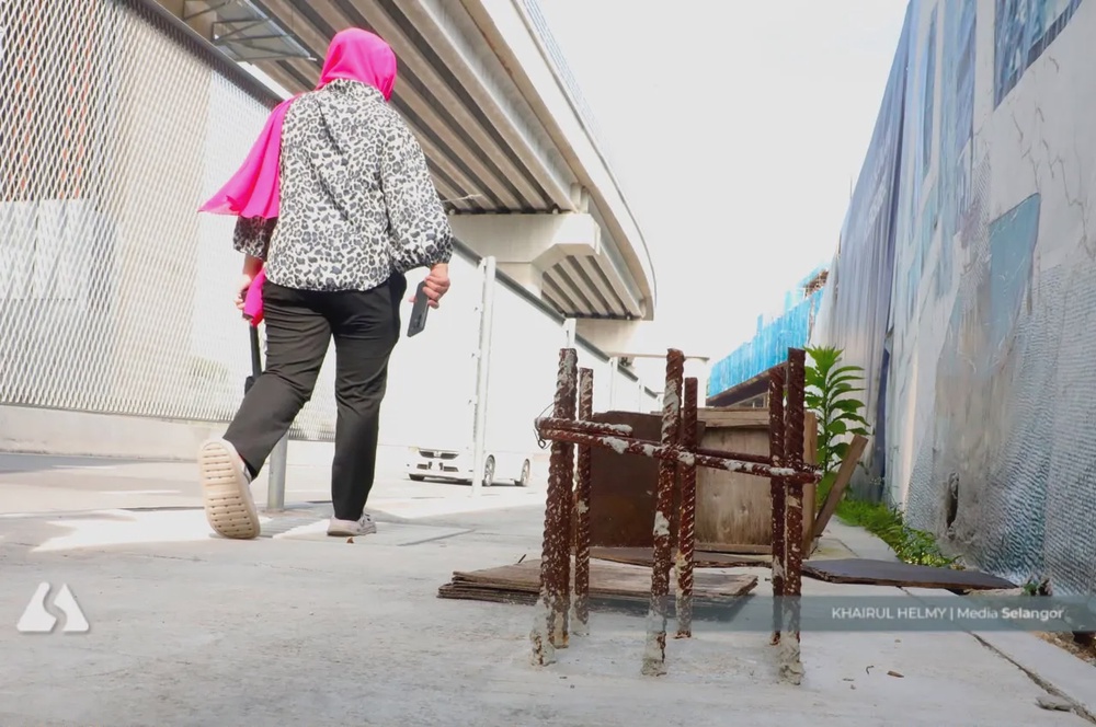 Image from: Dato’ Menteri站人行道未完善 用户忧步行安全
