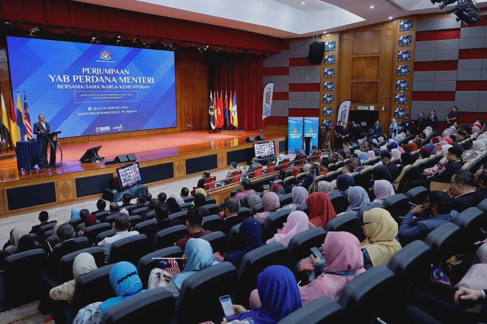 Image from: Kebajikan guru, pemerkasaan pendidikan kekal keutamaan kerajaan - PM