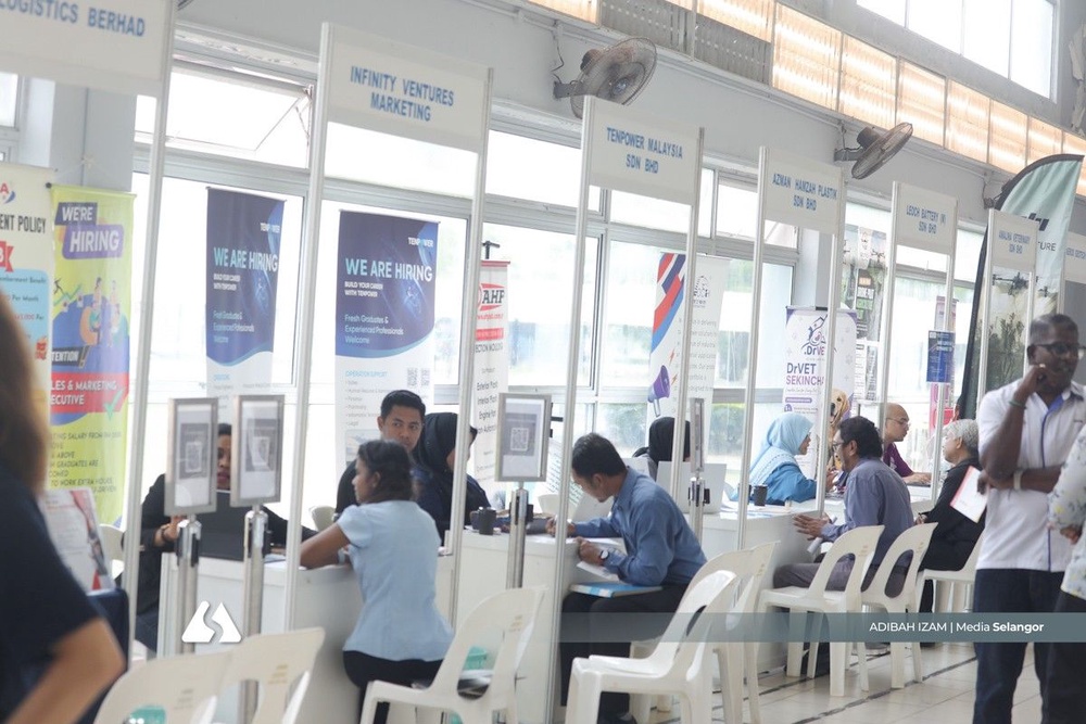 Image from: Pencari kerja utamakan gaji, faedah dan peluang bina kerjaya