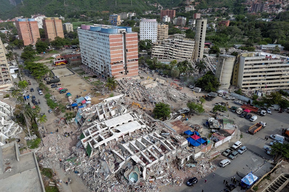 Image from: Delayed orders, confusion slowed Venezuelan military's response to quakes