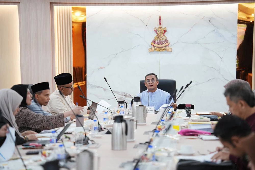 Image from: 822 kakitangan terima biasiswa tabung pendidikan anak syarikat Selangor