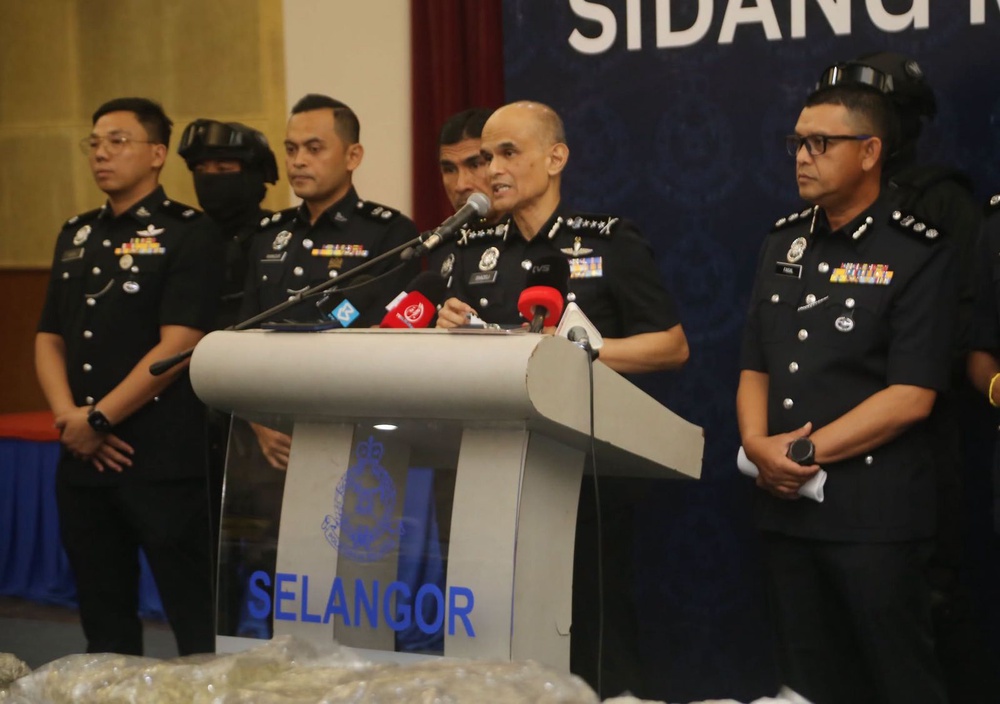 Image from: Mayat lelaki dalam ruang tayar pesawat belum dituntut
