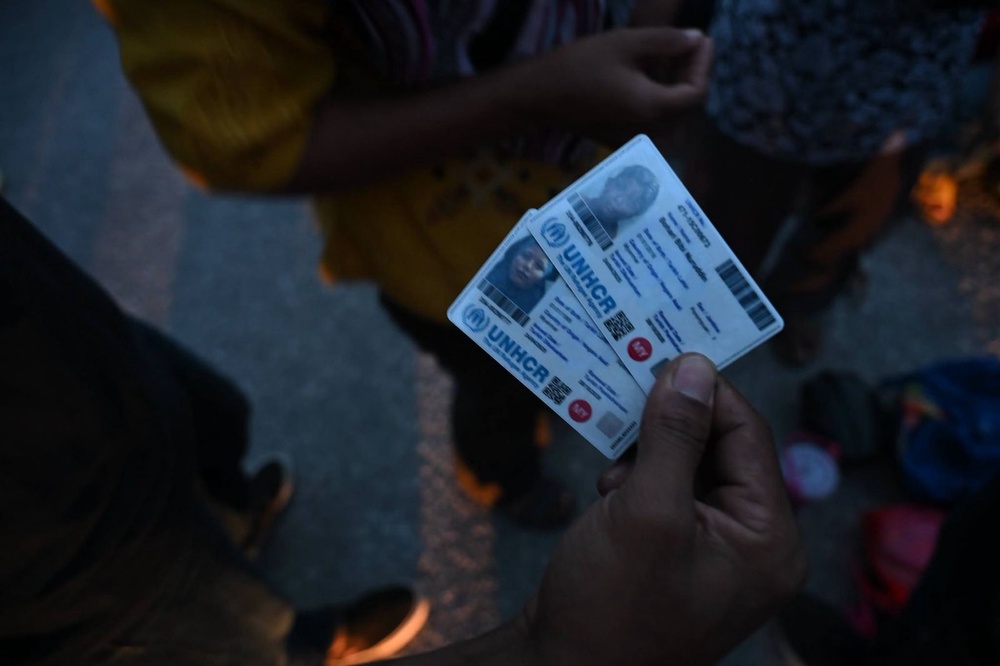 Image from: MPKS keluar 45 kompaun dalam operasi pasar malam Puncak Alam