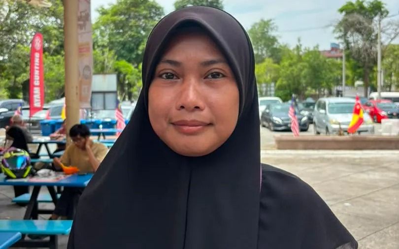 Image from: 300 pengunjung nikmati makanan percuma sempena bulan kebangsaan