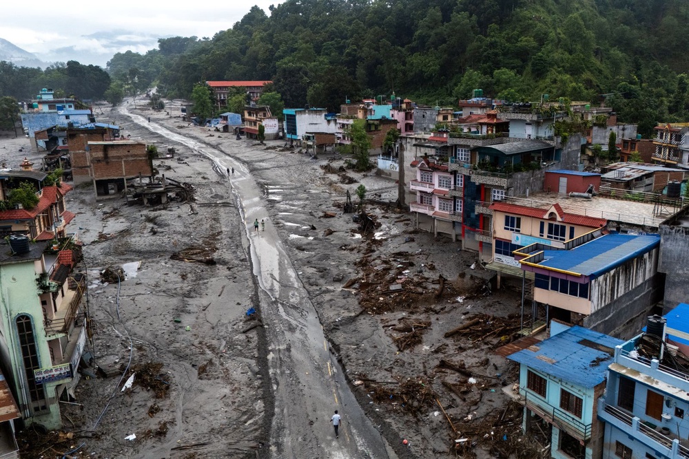 Image from: Nepal-Tibet death toll 750 from Himalayan flood, 3,000 missing