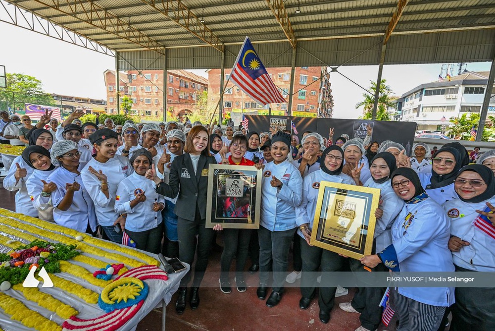 Image from: Pulut Semangat 640 meter cipta rekod ASEAN dan Asia