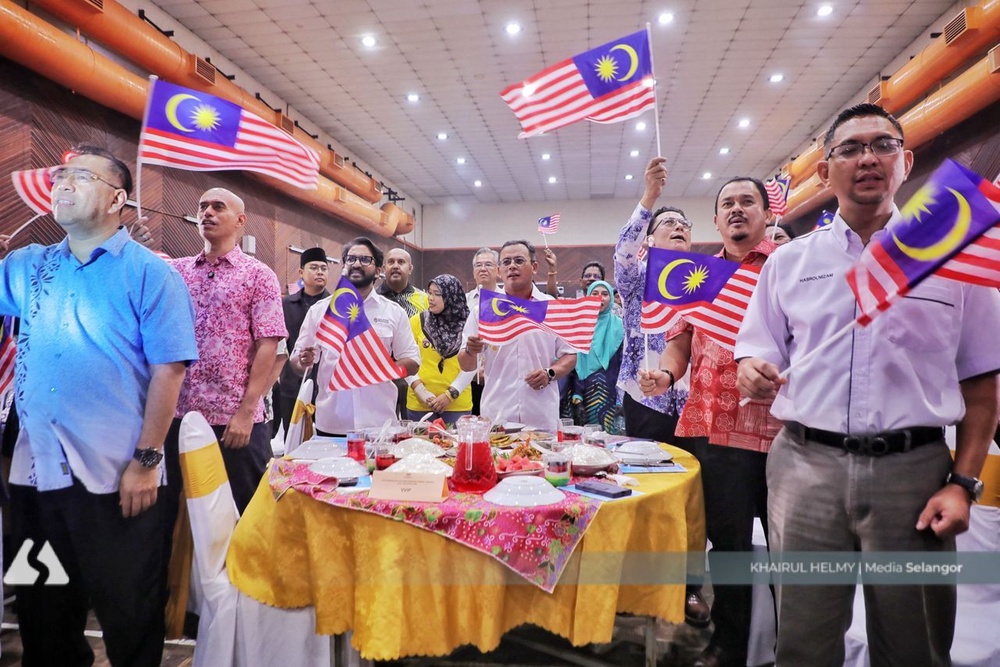 Image from: HARAPAN sedia runding kerjasama dengan BN, tapi jangan letak syarat - Amirudin