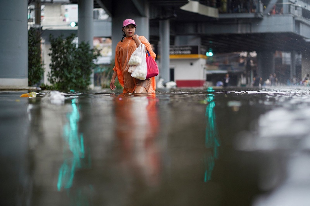Image from: 曼谷暴雨成灾  数千人撤往疏散中心