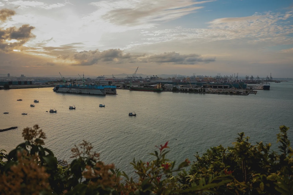 Image from: After 286 days at sea, USS Abraham Lincoln arrives in Thailand