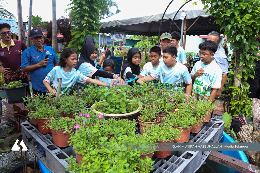 Image from: Kebun komuniti erat ukhuwah penduduk Taman Tanjung Api-Api